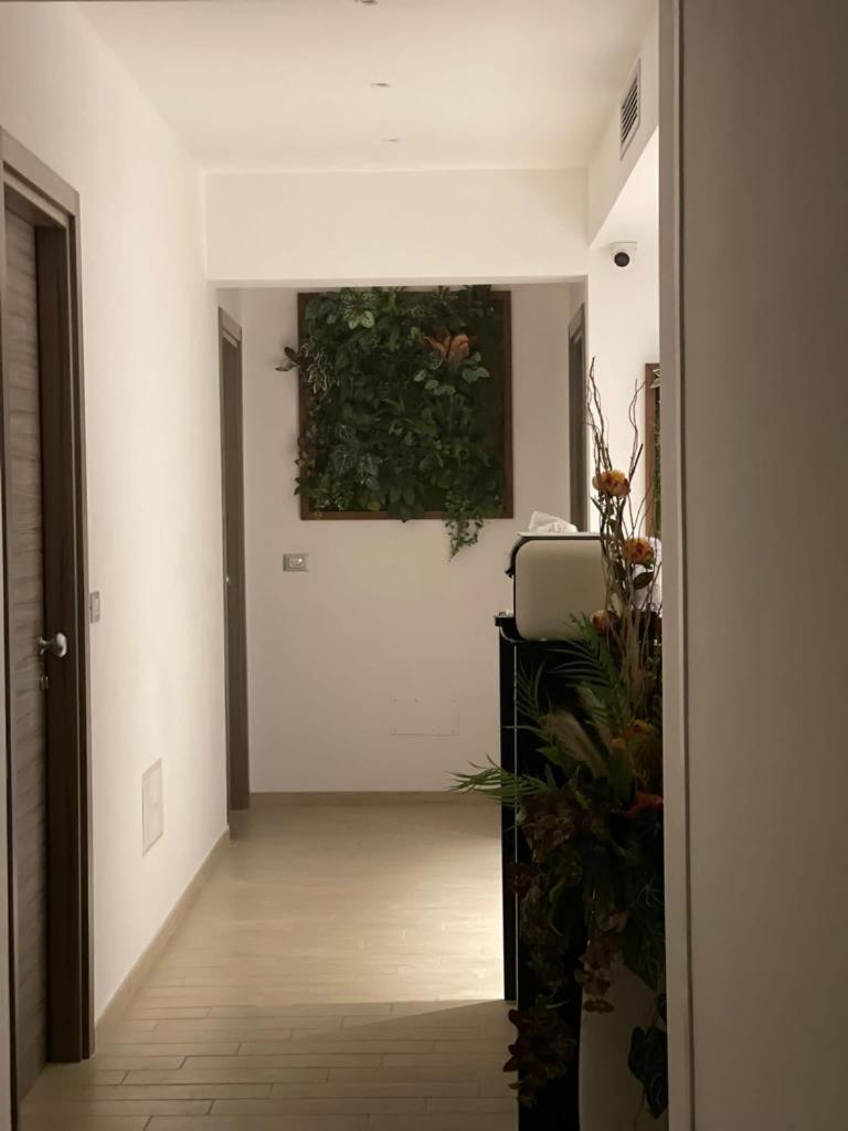 Piazza Dante Hotell Taranto Exteriör bild