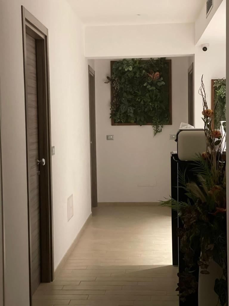 Piazza Dante Hotell Taranto Exteriör bild